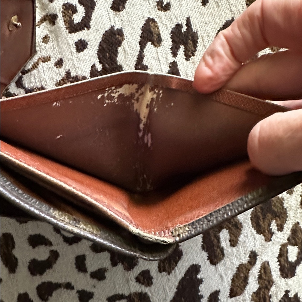 Vintage Louis Vuitton “Elise” Monogram Tri-Fold Wallet •  Iconic LV Style - Picture 5 of 10